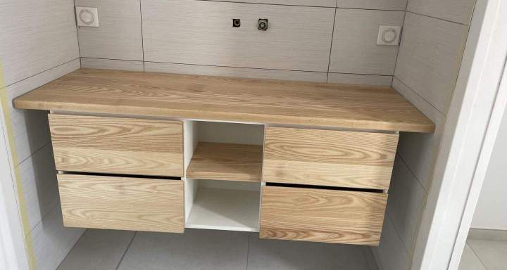 Meuble suspendu Martinique